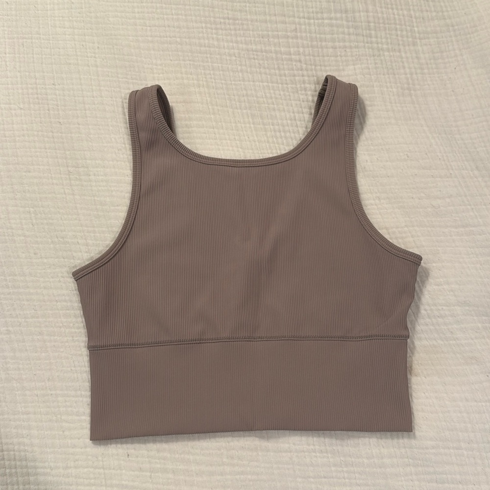 Reversible tank top, Lulu Lemon Power pivot ribbed style